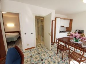 A kitchen or kitchenette at Residence L'Ulivo