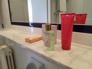 A bathroom at Residence L'Ulivo