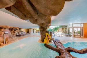 The swimming pool at or close to Residence L'Ulivo