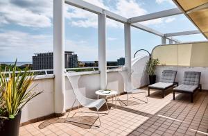 A balcony or terrace at Hotel La Fenice
