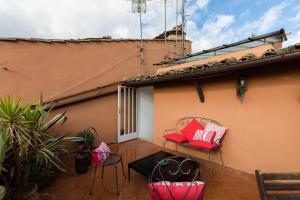 Fotografia z galérie ubytovania Amazing penthouse with private terrace in Trastevere v Ríme