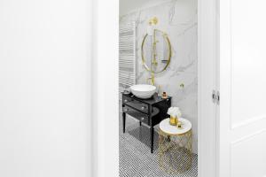 Zdjęcie z galerii obiektu Apartament Golden Place w Krakowie