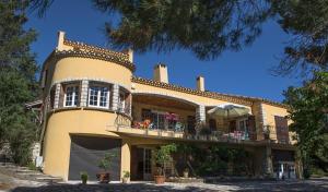 Το κτήριο όπου στεγάζεται  το bed & breakfast