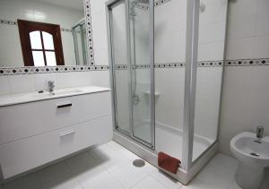 Kylpyhuone majoituspaikassa Villa Mar Azul Suite