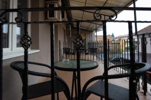 Balkón nebo terasa v ubytování Carnival City Hotel Oradea