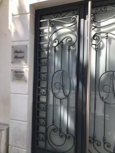 Gallery image of Studios Floreal in Nice