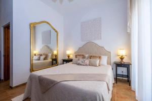 Posteľ alebo postele v izbe v ubytovaní Villa Luxury + 8 fotografií