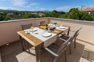 Ein Balkon oder eine Terrasse in der Unterkunft Holiday - Therapy