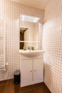 Vonios kambarys apgyvendinimo įstaigoje Wonderful home in PARIS