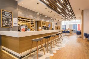 Lounge nebo bar v ubytování Holiday Inn Express - Yerevan by IHG