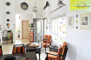 Gallery image of Tabor Land Guest House in Kefar Qish