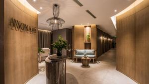 Khu vực ghế ngồi tại Sel de Mer Hotel & Suites