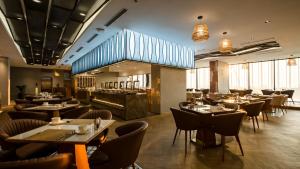 Khu vực ghế ngồi tại Sel de Mer Hotel & Suites