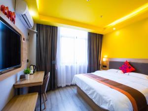 Afbeelding uit fotogalerij van JUN Hotels Zhejiang Shaoxing Shangyu District Walking Street in Shaoxing