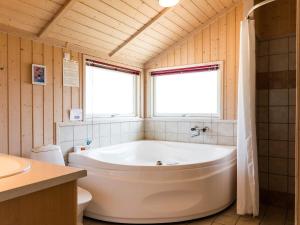 Fotografie z fotogalerie ubytování Holiday home Hvide Sande LXXVI v destinaci Bjerregård