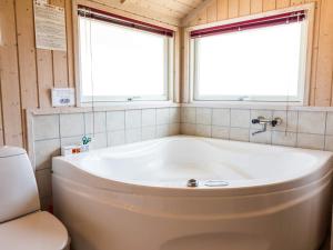 Fotografie z fotogalerie ubytování Holiday home Hvide Sande LXXVI v destinaci Bjerregård