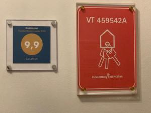Certifikát, hodnocení, plakát nebo jiný dokument vystavený v ubytování Ca La Martí