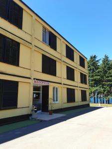 Photo de la galerie de l'établissement Youth Hostel Pinesta, à Novigrad