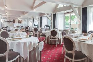 Restaurace v ubytování Hôtel & Restaurant Le Relais d'Aumale