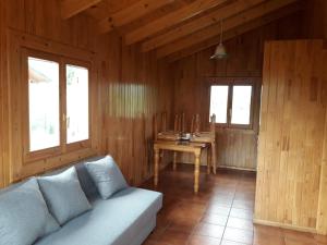 Posezení v ubytování Sabiñanigo Camp & Hotel