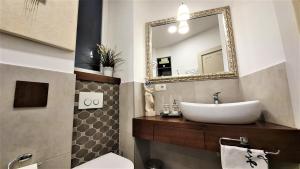 Kúpeľňa v ubytovaní Apartment Cont + 37 fotografií