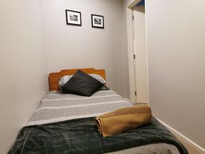 Ένα ή περισσότερα κρεβάτια σε δωμάτιο στο Lakeview Holiday Hideaway