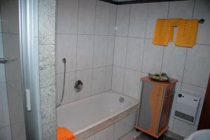Koupelna v ubytování Am Waldrand