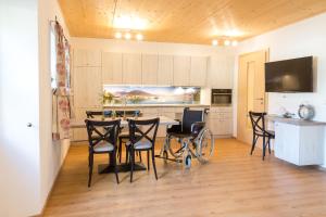 Kuchyň nebo kuchyňský kout v ubytování Strauss Appartements