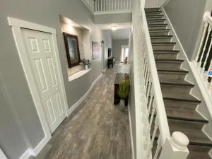 Gambar di galeri bagi Mickeys Pearl - Phenomenal 7BR with 4 Master Suites Privacy Pool & Hot Tub Gas BBQ - 2 miles to Disney di Orlando