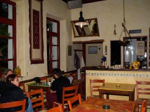 Hostia v ubytovaní Christos Place-Anidri