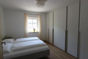 Postel nebo postele na pokoji v ubytování Hotel Lengsteinerhof