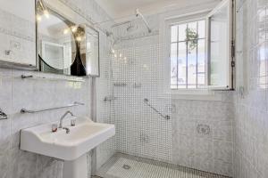 Ένα μπάνιο στο Appartement des Basques - Welkeys