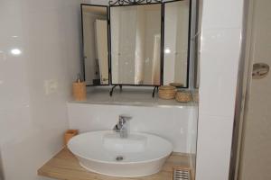 Ein Badezimmer in der Unterkunft Romantic Apartment in Center