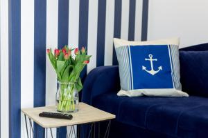 Część wypoczynkowa w obiekcie APARTAMENT 19B BLUE MARINE Poddąbie Basen Odkryty Brodziki Plac Zabaw