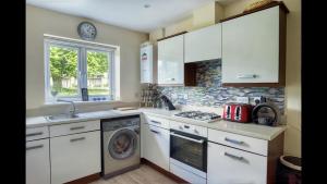 Gallery image of Entire 4 Bed Townhouse in Exeter