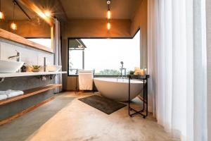 Et bad på Kifaru Luxury Lodge