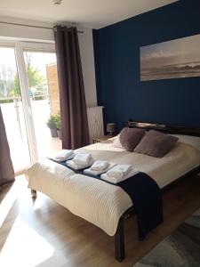 Posteľ alebo postele v izbe v ubytovaní Lux Apartment Kołobrzeg Polanki Park + 35 fotografií