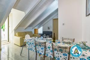 A seating area at Appartamenti di Catia a due passi dal mare