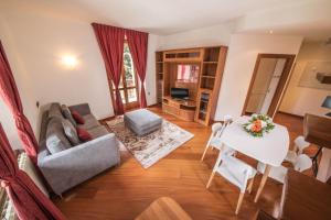 Istumisnurk majutusasutuses Chalet Felse