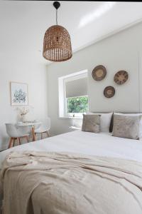 Uma cama ou camas num quarto em Hotel Paradis Zandvoort