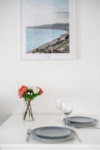 2 GUISOL - Moderne 2 pieces Port de Nice