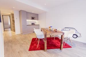 Kuchyň nebo kuchyňský kout v ubytování 360 Apartment Hotel Frankfurt