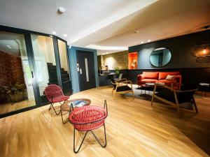 Uma área de estar em Hotel Molière