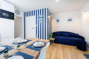 Posedenie v ubytovaní APARTAMENT 4B BLUE MARINE Poddąbie Basen Odkryty Brodziki Plac Zabaw