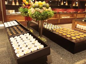 Comida no hotel ou em algum lugar perto
