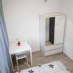 Fotografia z galérie ubytovania MirrorRoom PL Downtown vo Varšave