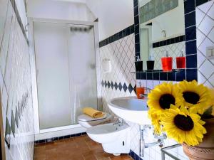A bathroom at Villa S.Anna