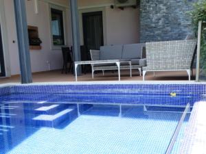Gallery image of Apartamento com 3 quartos e piscina in Vale do Lobo