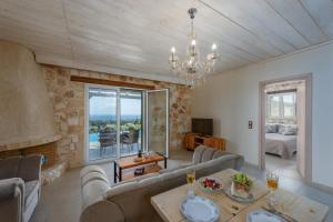 Χώρος καθιστικού στο Trapezaki Garden Villas