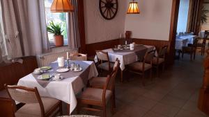 Εστιατόριο ή άλλο μέρος για φαγητό στο Gasthaus Deutsches Haus garni